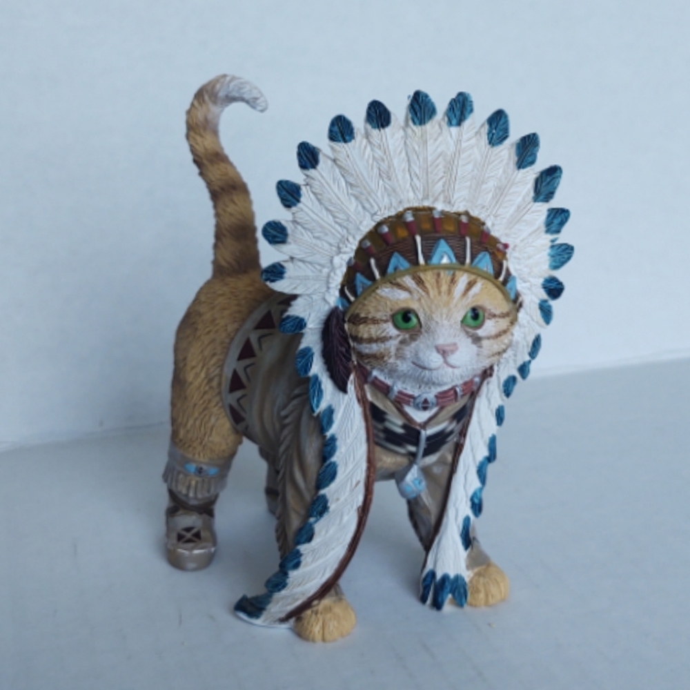 Hamilton Collection Chief Runs with Paws Feathers 'N Fur Kittens figurine